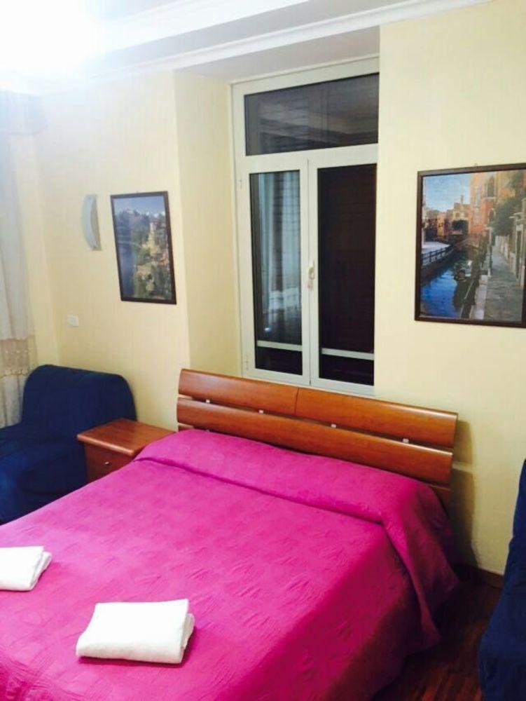 Zhihua Guest House Rome Exterior photo