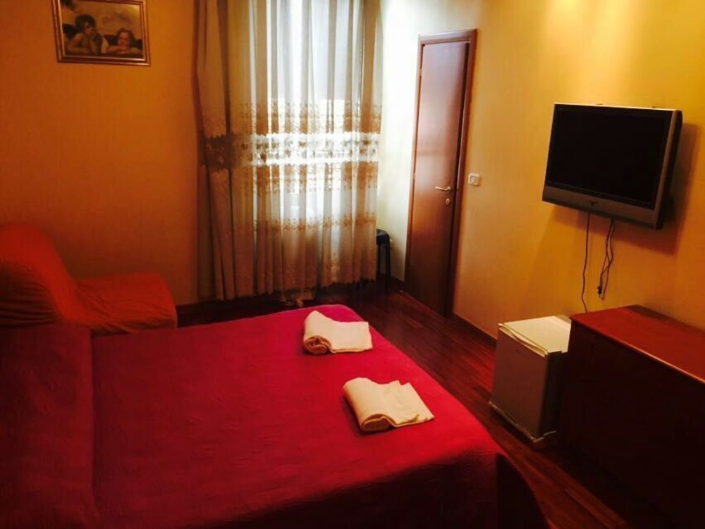 Zhihua Guest House Rome Exterior photo