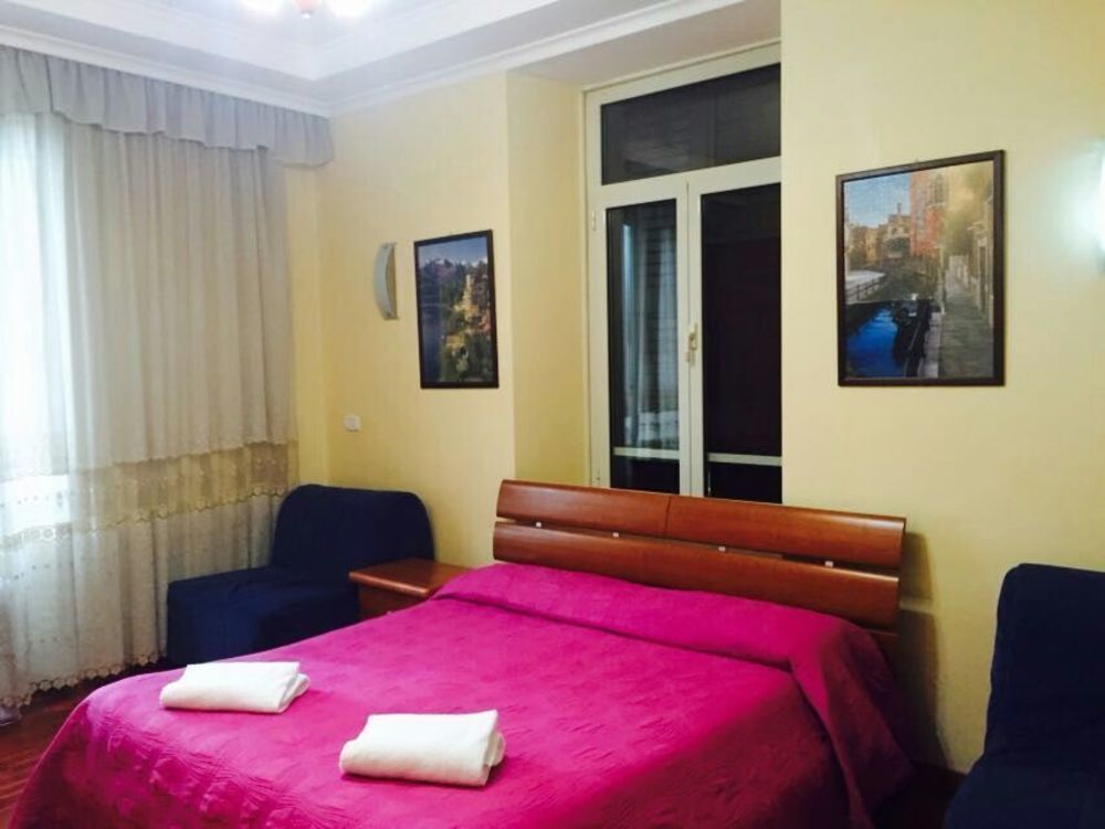 Zhihua Guest House Rome Exterior photo