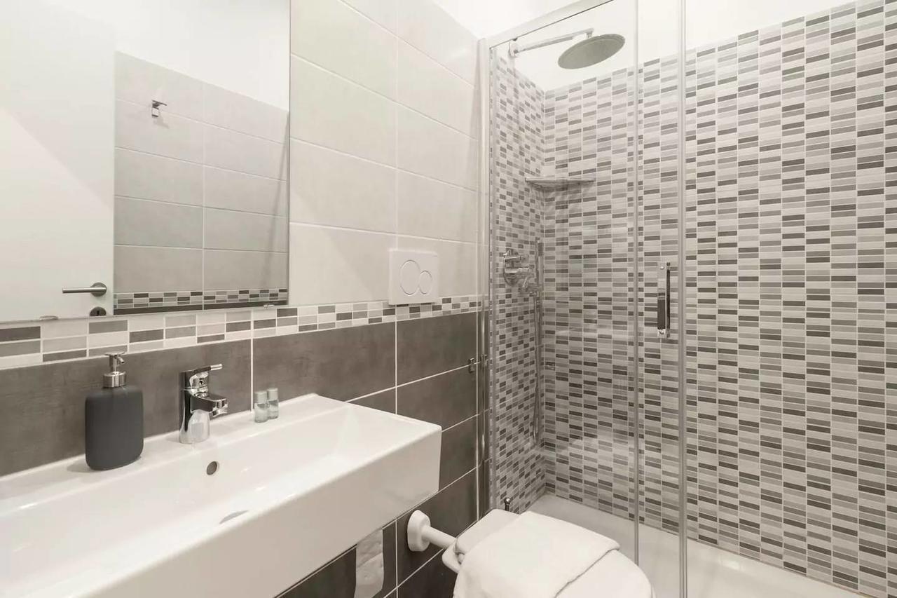 Zhihua Guest House Rome Exterior photo