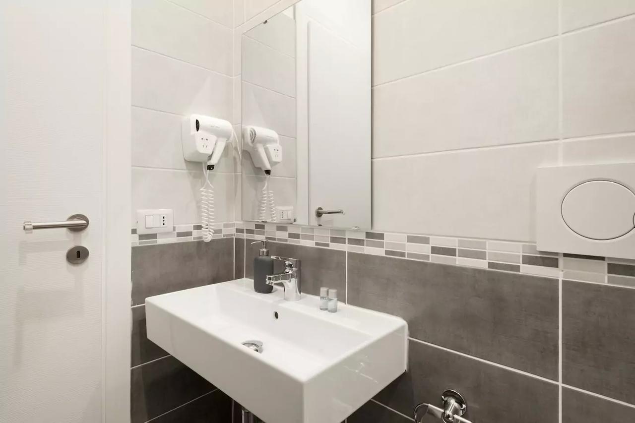 Zhihua Guest House Rome Exterior photo