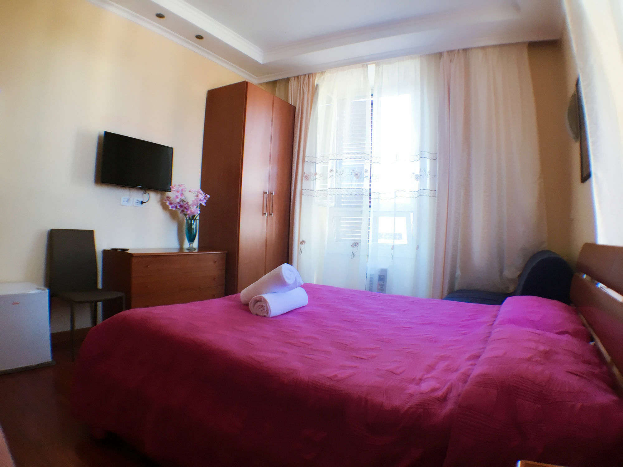 Zhihua Guest House Rome Exterior photo