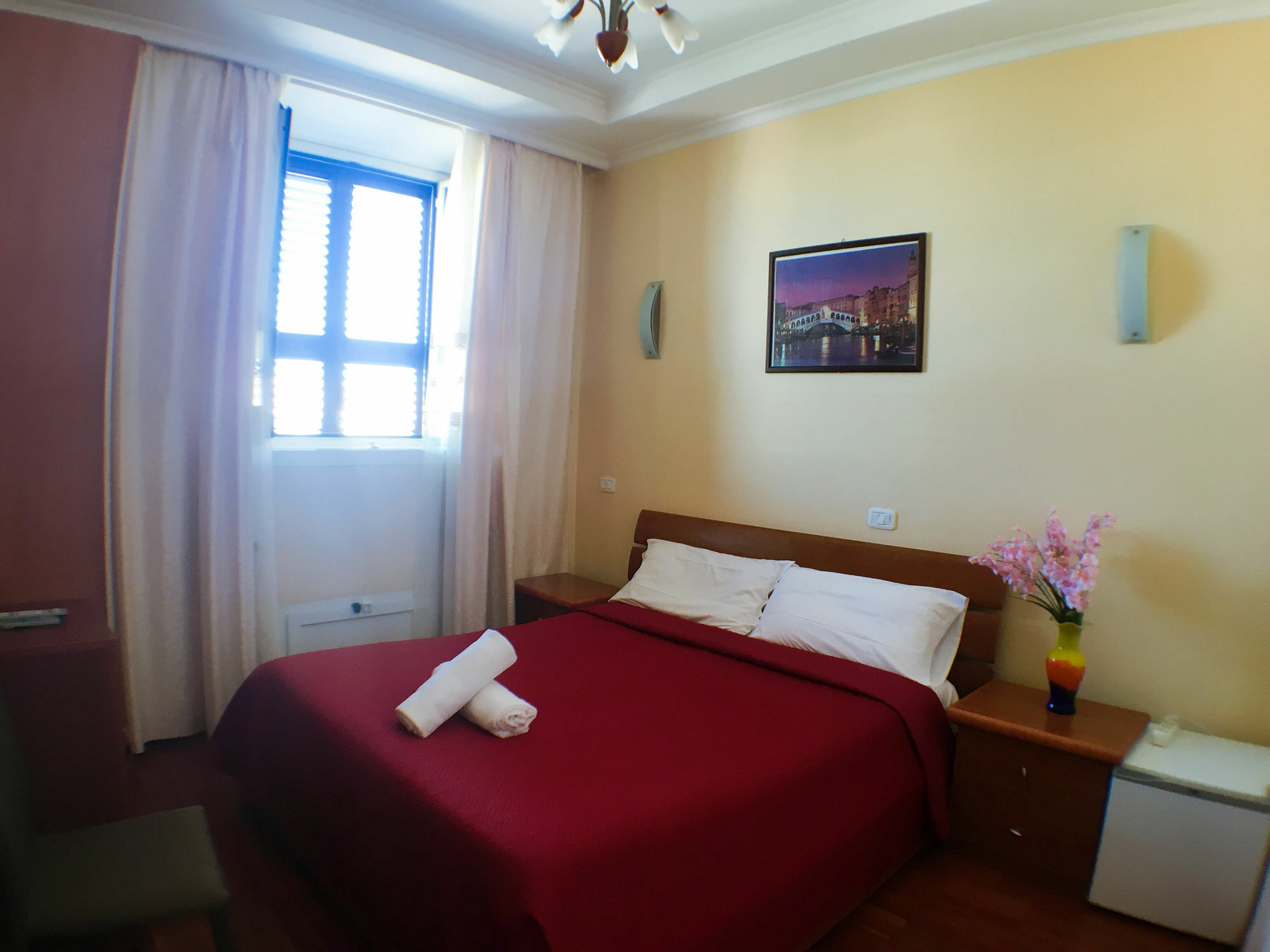 Zhihua Guest House Rome Exterior photo